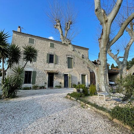 Gite Mas Provencal Tarascon Exteriör bild