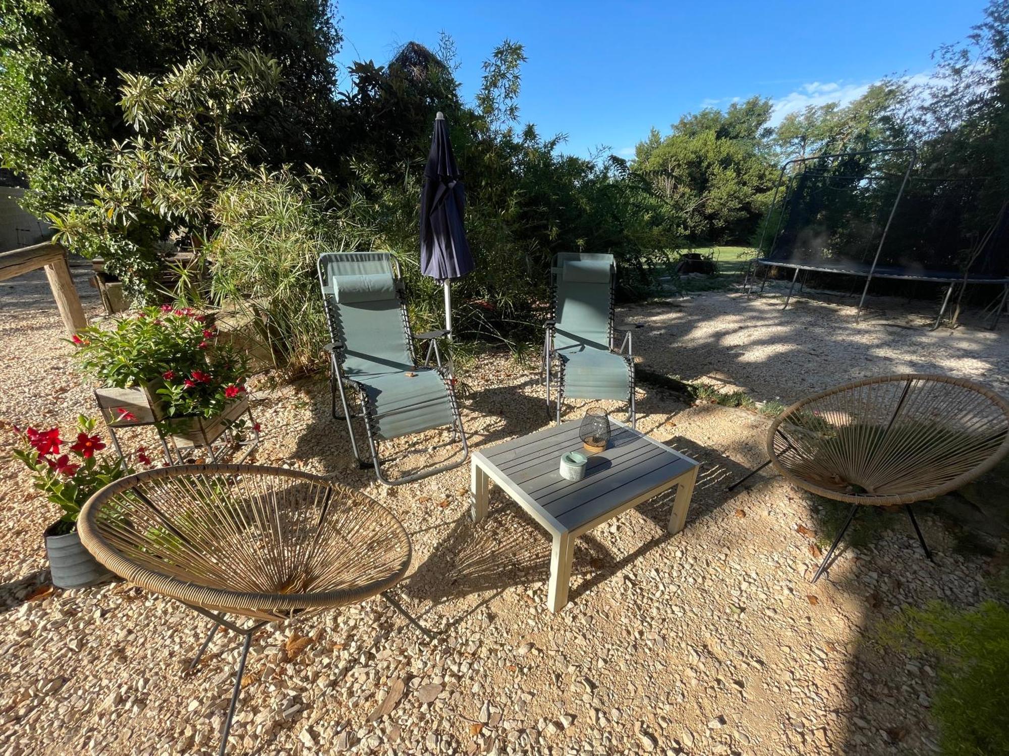 Gite Mas Provencal Tarascon Exteriör bild